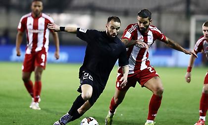 Βαθμολογία: Νιώθει την ανάσα όλων ο Ολυμπιακός μετά την γκέλα στη Λεωφόρο!