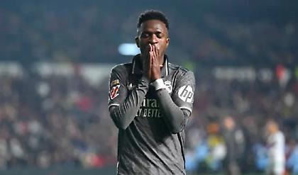 Κίνδυνος τιμωρίας Βινίσιους για χειρονομία στους οπαδούς της Ράγιο Βαγεκάνο