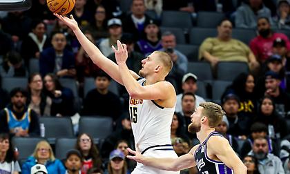 Απόδραση με Γιόκιτς για τους Νάγκετς από το Σακραμέντο