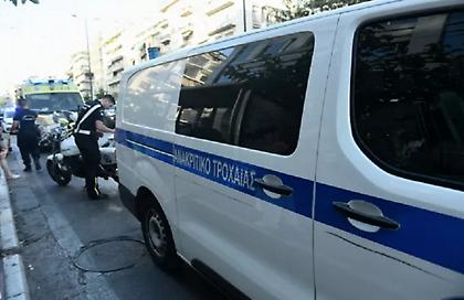 Τραγωδία στη Λ. Μαραθώνος: Φορτηγό παρέσυρε και σκότωσε πεζό - Φέρεται να τον εγκατέλειψε