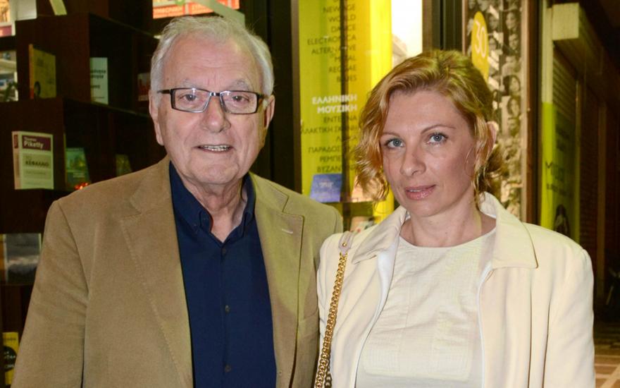 Μαρία Παναγοπούλου: Συντετριμμένη η σύζυγος του Κώστα Χαρδαβέλλα