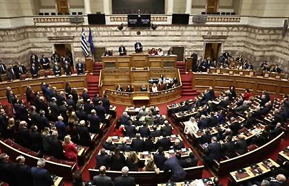 Με τον «πονοκέφαλο» του Προέδρου της Δημοκρατίας μπαίνει το 2025