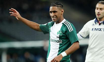 Εντυπωσιακές ντρίπλες του Τζούρισιτς, στο δοκάρι το διαγώνιο σουτ του Τετέ