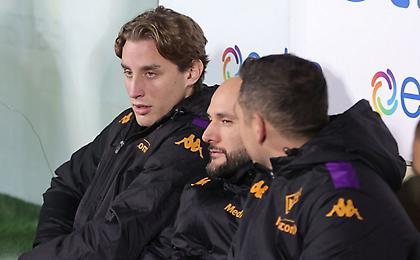 Επέστρεψε, αποθεώθηκε, συγκινήθηκε, αλλά ο Μπόβε χρειάστηκε ειδική άδεια για να καθίσει στον πάγκο!