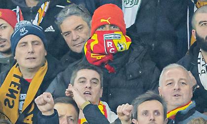 Θεούλης Βαράν, πήγε... μεταμφιεσμένος να δει τη Λανς να παίζει με την Παρί Σεν Ζερμέν!