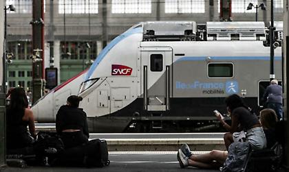 Σοκ στη Γαλλία: Οδηγός τρένου αυτοκτόνησε πηδώντας από την αμαξοστοιχία όσο εκείνη βρισκόταν σε κίνηση!