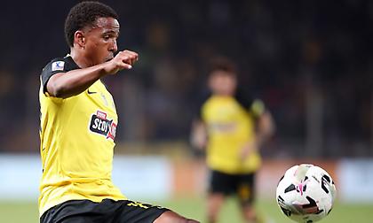 «Η Γκρέμιο διαπραγματεύεται τη μεταγραφή του Ελίασον από την ΑΕΚ»