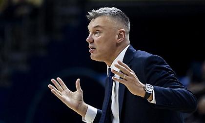 «Γιατί δεν ήρθε ο Μαρτσουλιόνις στη συνέντευξη Τύπου;»: Απίθανο... εγκεφαλικό δημοσιογράφου με τον Γιασικεβίτσιους!