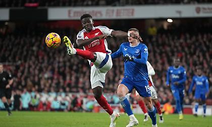 Έκανε την επέμβαση ο Σάκα: «Λίγοι βλέπουν τις ευκαιρίες στα εμπόδια»