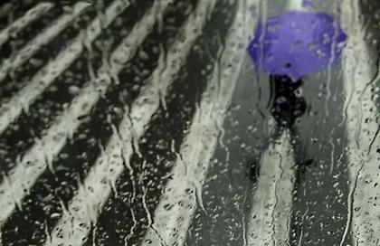 Καιρός: Βροχές με τσουχτερό κρύο σε όλη τη χώρα και καταιγίδες στα παραθαλάσσια – Που θα χιονίσει