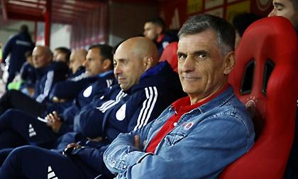 Ολυμπιακός: Σε επαφές με 2-3 εξτρέμ, αποφασίζει ο Μεντιλίμπαρ για αποχωρήσεις