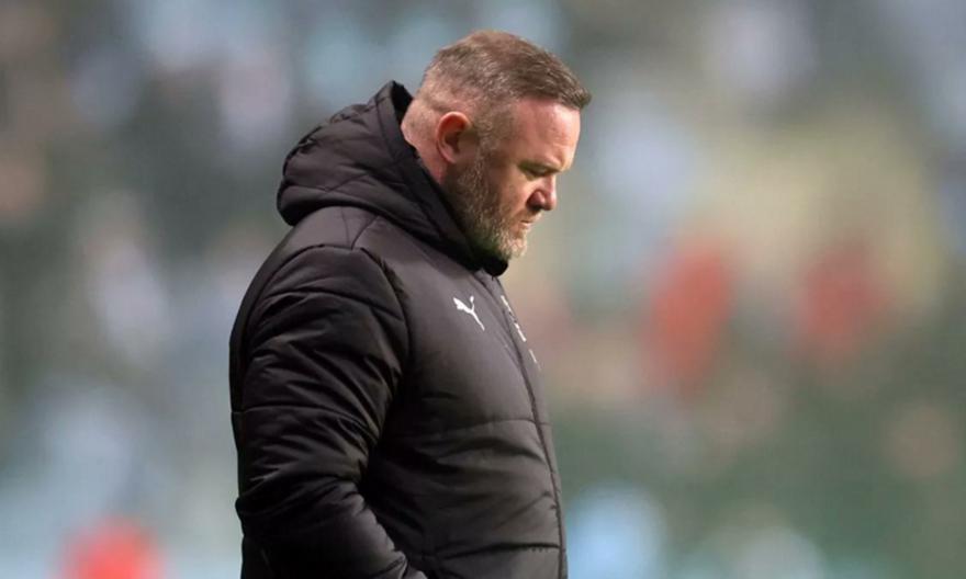 Kοντά στην απόλυση από την Πλίμουθ ο Ρούνεϊ! Kοντά στην απόλυση από την Πλίμουθ ο Ρούνεϊ!