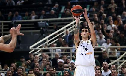 Τα περαστικά του Παναθηναϊκού στον Ντεκ