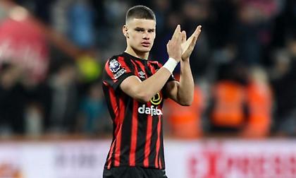 Μάχη Γιουνάιτεντ και Λίβερπουλ για τον Κέρκεζ της Μπόρνμουθ