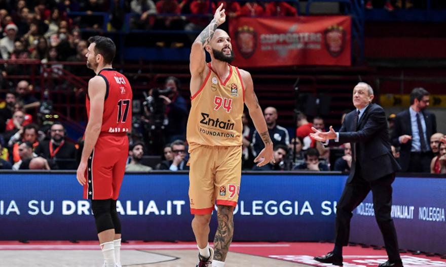 Φουρνιέ: «Εύχομαι σε όλους να είστε η καλύτερη εκδοχή του εαυτού σας το 2025»