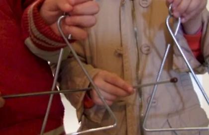 Συνελήφθησαν τρεις 16χρονοι που έκλεψαν τα κάλαντα από ανήλικους στο Κερατσίνι