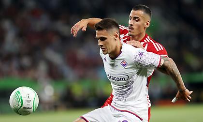 Άλλη εντελώς ομάδα από τον τελικό της OPAP Arena η Φιορεντίνα - Στην έξοδο και ο Μαρτίνες Κουάρτα