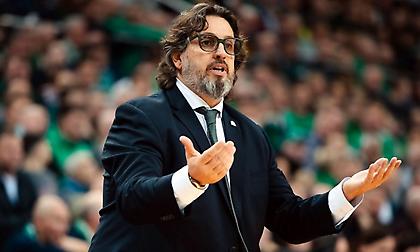 Τρινκιέρι: «Από τις καλύτερες ομάδες ο Ολυμπιακός - Κάνουν σπουδαία πράγματα Βεζένκοφ και Φουρνιέ»