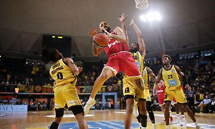 Η ερυθρόλευκη δοκιμασία στο «Nick Galis Hall»: Άρης-Ολυμπιακός (4η περίοδος)