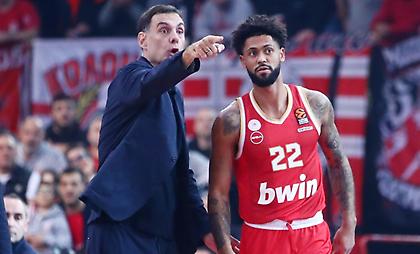 Ζέρβας: «Όσο ο Ντόρσεϊ δεν μπαίνει στο πλάνο της ομάδας, θα έχει αυτή την αντιμετώπιση από τον Μπαρτζώκα»