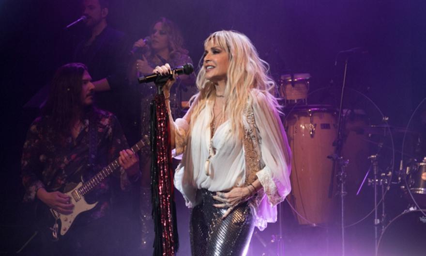 Η Άννα Βίσση σου δείχνει με ποιόν τρόπο κρατάει τη σιλουέτα της. Κάντο αν μπορείς