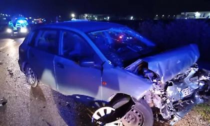 Σοκαριστικό τροχαίο στην Αντιρρίου - Ιωαννίνων: Σφοδρή μετωπική Ι.Χ. - Δύο τραυματίες