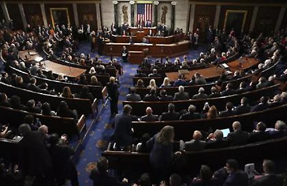 Ντόναλντ Τραμπ: Το Κογκρέσο επικυρώνει την εκλογή του