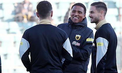 Τσακίρης: «Τα δεδομένα για την 11άδα της ΑΕΚ στην Τούμπα - Έδειξε χαρούμενος ο Ελίασον»