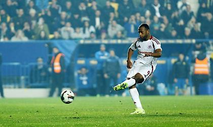 Νικολακόπουλος: «Όταν οι άλλοι λένε για τη διαιτησία, ο Ολυμπιακός παίρνει το πρωτάθλημα»