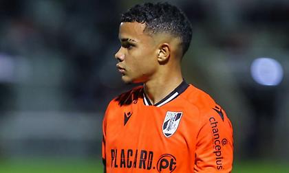 «Ολυμπιακός, Μπόρνμουθ και Λανς για τον Κάιο Σέζαρ»