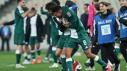 Ο Παναθηναϊκός «βομβάρδισε» τον ΠΑΟΚ με κάθε τρόπο