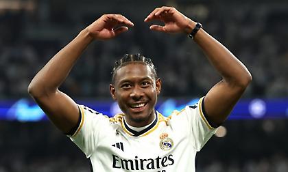 Ρεάλ: Ετοιμοπόλεμος μετά από έναν χρόνο ο Αλάμπα, μπήκε αποστολή για το Σούπερ Καπ