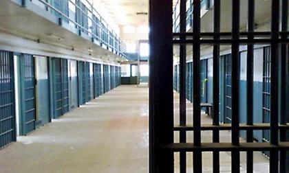 Προφυλακίστηκε ο 25χρονος που πυροβόλησε 15χρονο στον Ασπρόπυργο