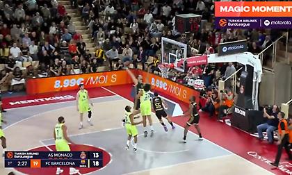 Η αυτοκρατορική τάπα και το απίθανο poster dunk του Παπαγιάννη σε μία φάση!
