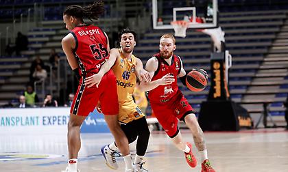 Διέσυρε την άστοχη Μακάμπι με επιβλητική 30άρα η Αρμάνι Μιλάνο!