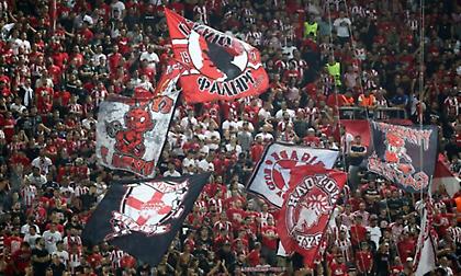 Παροξυσμός στον κόσμο του Ολυμπιακού ενόψει Πόρτο: Εξαντλήθηκαν τα εισιτήρια, θα ζητήσουν επιπλέον οι «ερυθρόλευκοι»