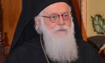 Δύσκολες ώρες για τον Αρχιεπίσκοπο Αλβανίας Αναστάσιο - Υποβάλλεται εκτάκτως σε εγχείρηση