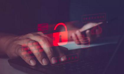 SOS για νέα μεγάλη τηλεφωνική απάτη- Πώς αδειάζουν λογαριασμούς με «κλώνους» των τηλεφωνικών αριθμών τραπεζών