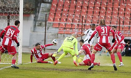 «Λίμνη» ο αγωνιστικός χώρος του Δημοτικού Γηπέδου Σερρών!