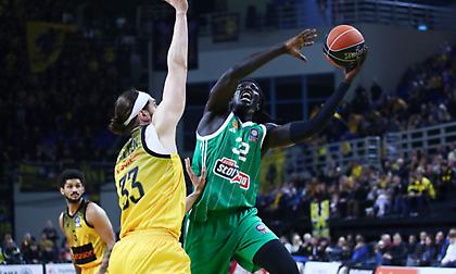 Η αναμέτρηση για τη 14η αγωνιστική της GBL: ΑΕΚ-Παναθηναϊκός (4η περίοδος)