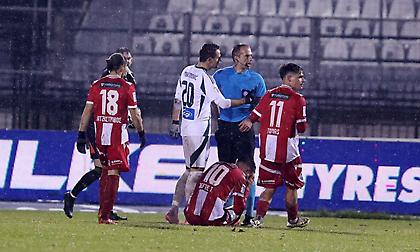 Φάουλ του Μπετανκόρ στον Ντραγκόφσκι πριν το πέναλτι και την αποβολή - Ο VARίστας Τσέτσιλας όφειλε να παρέμβει!