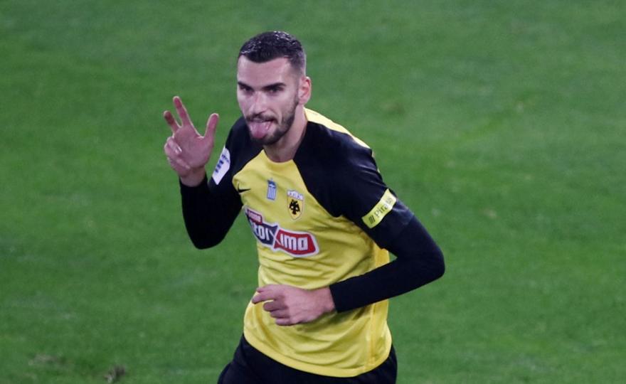 Με κεφαλιά του Μήτογλου χωρίς… άλμα η ΑΕΚ παίρνει το προβάδισμα!