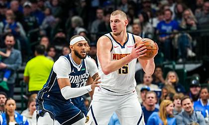 Σπουδαία ανατροπή των Νάγκετς από το -19 στο Ντάλας με τρομερούς Γουέστμπρουκ και Γιόκιτς!