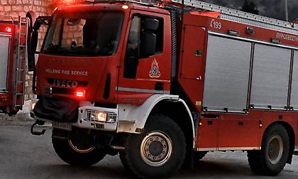 Φωτιά σε χώρο εργοστασίου στο Κορωπί