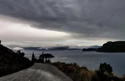 Καιρός: Καταιγίδες στα δυτικά, την Κρήτη και τα νησιά του Αιγαίου με ανέμους έως 7 μποφόρ