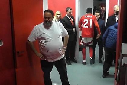 Συγχαρητήρια στους παίκτες της Νότιγχαμ έδωσε ο Μαρινάκης μετά την ισοπαλία με τη Λίβερπουλ