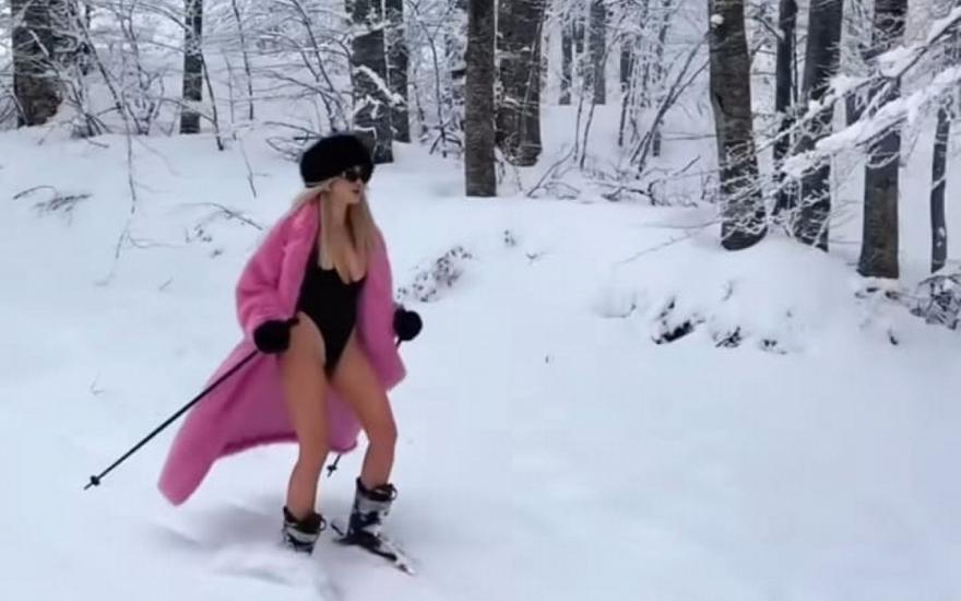 Ιωάννα Τούνη: «Στη δουλειά μου είμαι σκυλί μαύρο» λέει και το αποδεικνύει