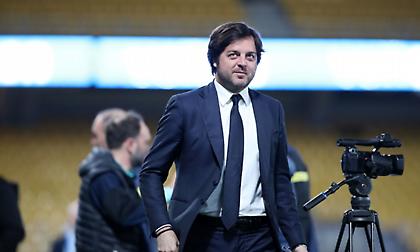 Τσακίρης: «Συγκρατημένη αισιοδοξία για εξέλιξη μέχρι τη Δευτέρα για το αριστερό μπακ»