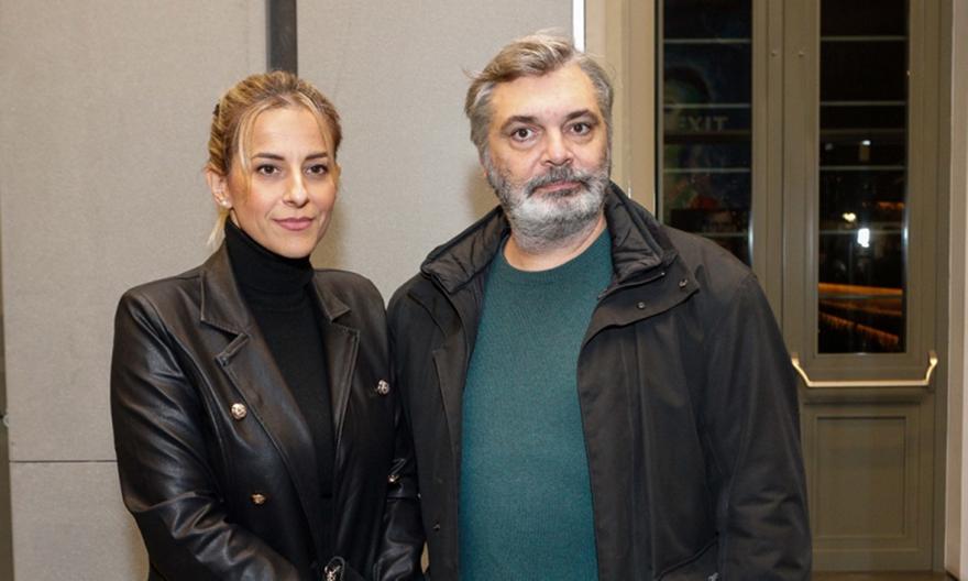 Άλκης Κούρκουλος: Το πάρτι γενεθλίων, η τούρτα που του έφερε η σύντροφός του Δήμητρα Σταθοπούλου και το πείραγμα