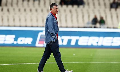 Μεντιλίμπαρ: «Σκοράροντας στα τελευταία λεπτά δείχνουμε ότι παλεύουμε μέχρι τέλους» - Η ατάκα του για το τζιν πουκάμισο